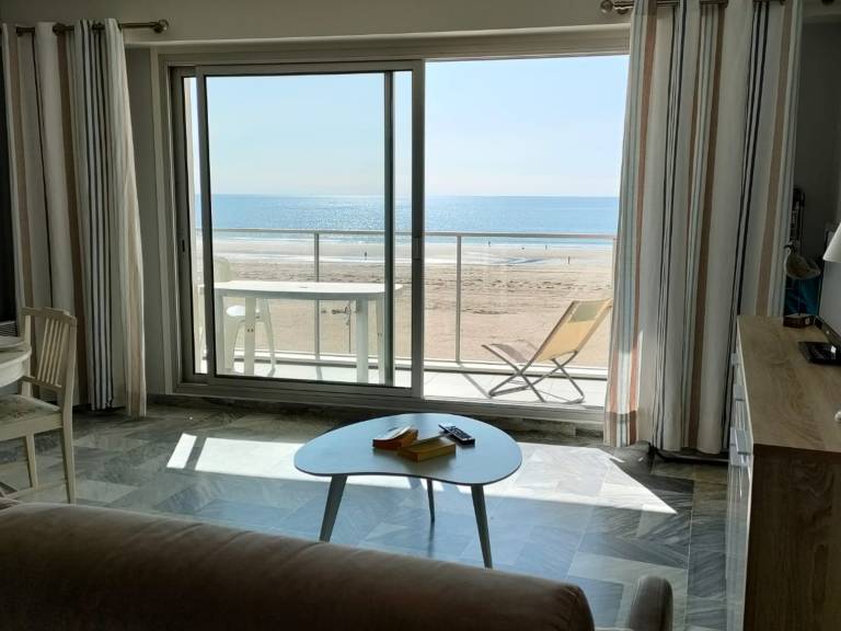 Apartment | Next to the beach | Dogs allowed — photo 2