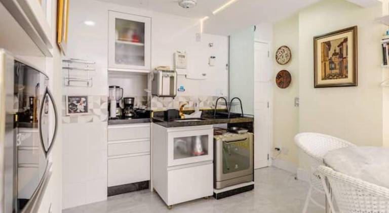 Apartment with jacuzzi — photo 4