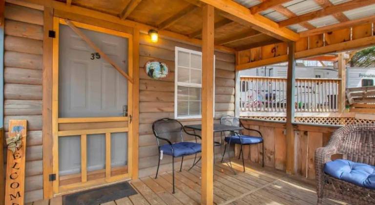 1BR Cabin in the Smokies Close to Gatlinburg — photo 4