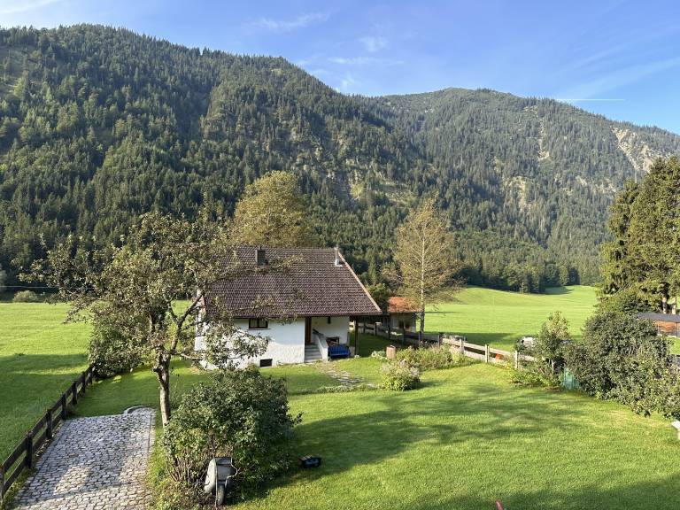 House with 3 rooms for 5 persons in Ettal