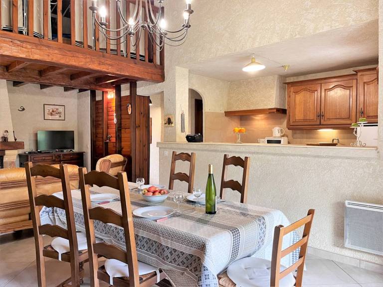 House with 2 rooms for 6 persons — photo 4
