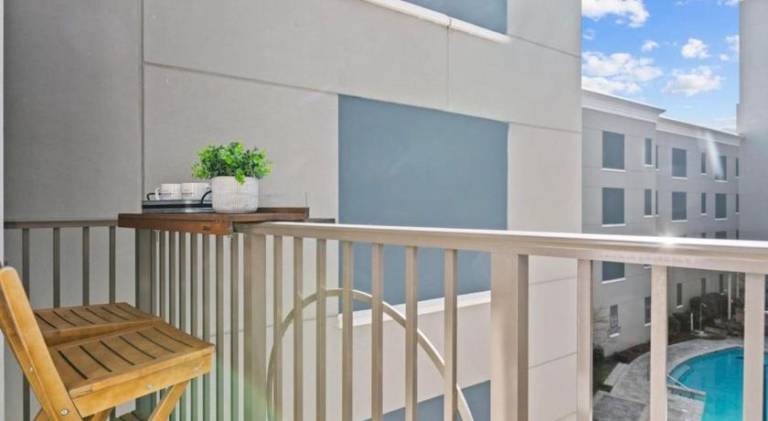 Holiday apartment with pool — photo 4