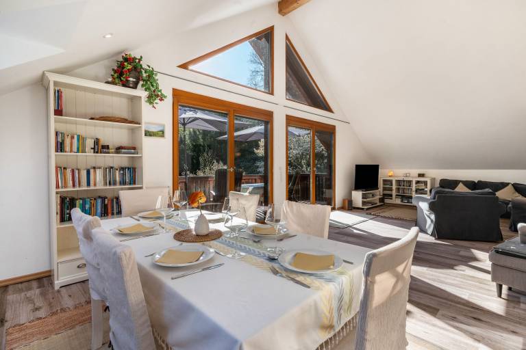 House with patio, BBQ & yard | Garden view — photo 4