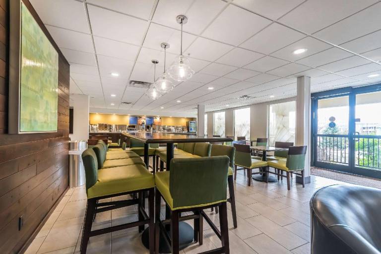 Comfort Inn & Suites Lexington - Hamburg I-75 — photo 4
