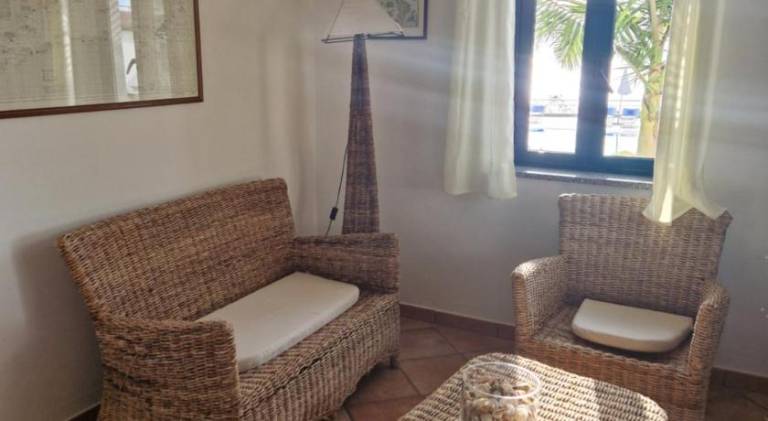 Charming serviced apartment with pool, terrace & barbecue | Good for workation | Pet-friendly — photo 2