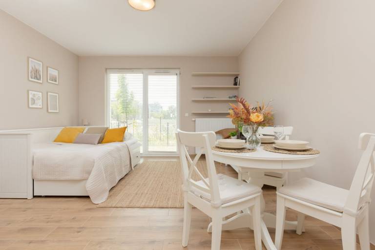 Children-friendly lovely studio with patio | Pets allowed in Warsaw