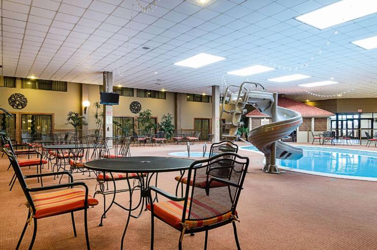 Clarion Inn Garden City — photo 4