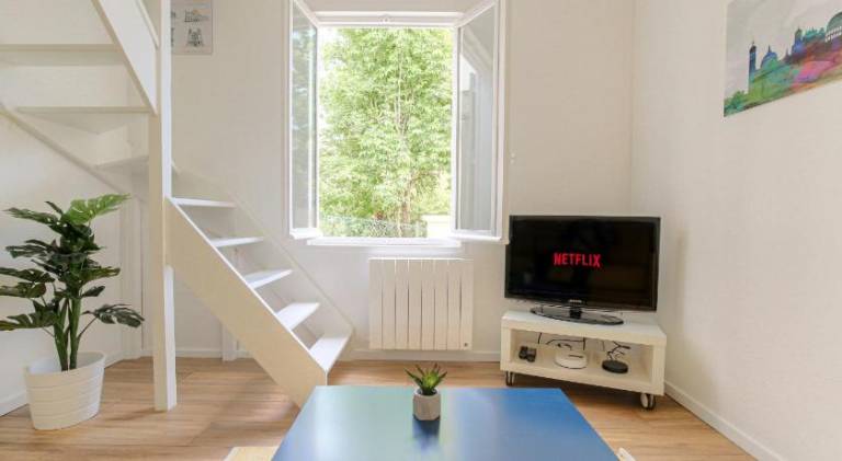 Apartment with 2 rooms for 6 persons — photo 3