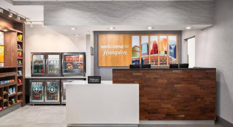 Hampton Inn & Suites Charlotte-Arrowood Rd. — photo 4