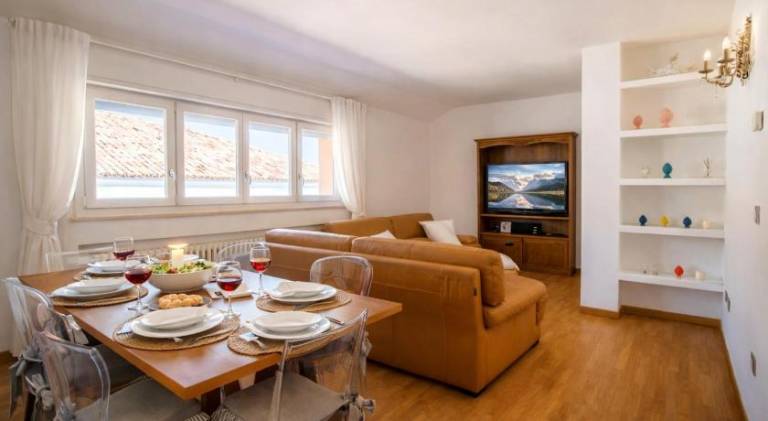 Apartment with 3 rooms for 5 persons — photo 2