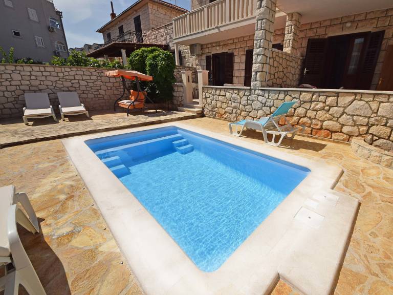 Holiday apartment with patio, grill & private pool | Sea view — photo 2
