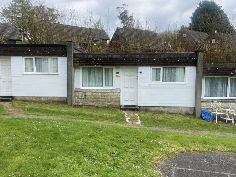Villa  Camelford