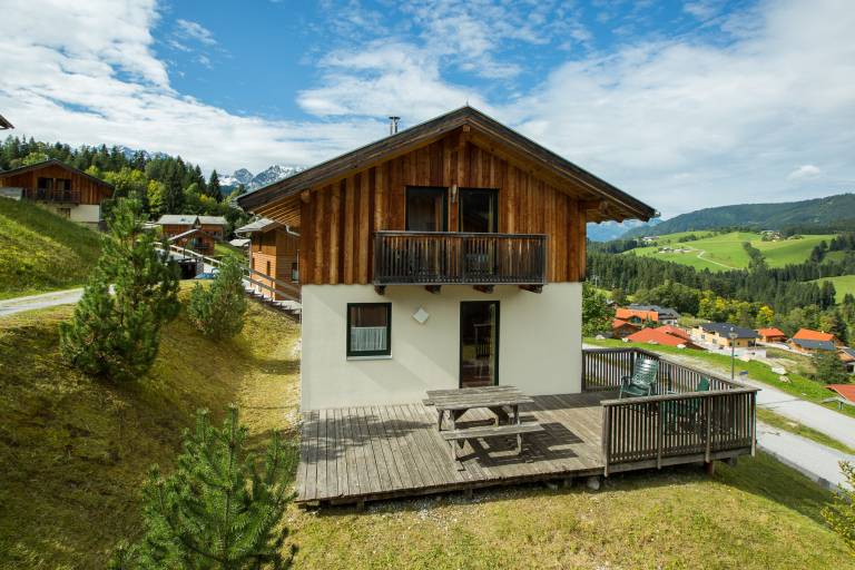 Charming chalet with pool, sauna & patio | Next to the ski | Pets are welcome in Annaberg-Lungoetz