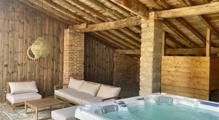 Vacation home with garden, terrace & private pool | Perfect for remote work — photo 2
