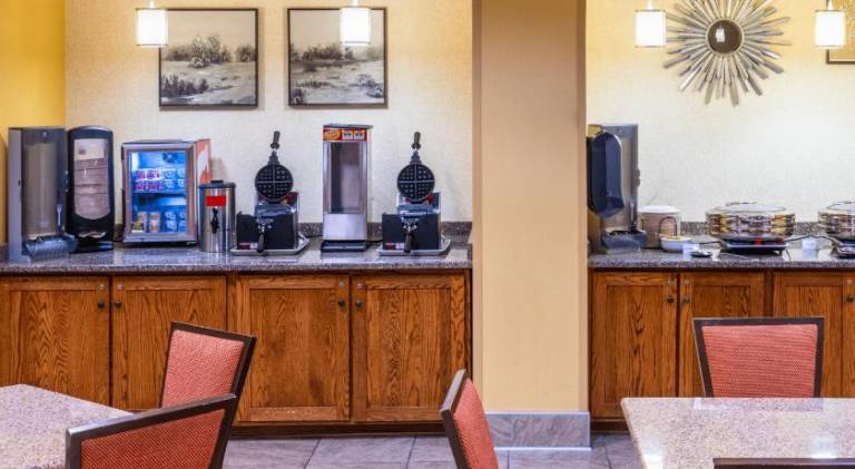 Kahler Inn and Suites — photo 5