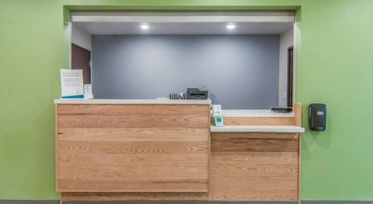 WoodSpring Suites North Ft Worth Alliance TX Speedway — photo 5