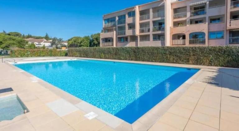 Holiday apartment with private pool | Pets are welcome in Sainte-Maxime