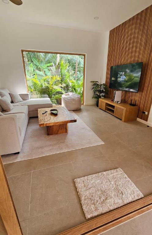 Fully equipped villa with patio, garden & private pool | Suitable for remote work | Pets allowed — photo 2