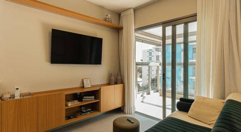 Rental apartment with pool — photo 2