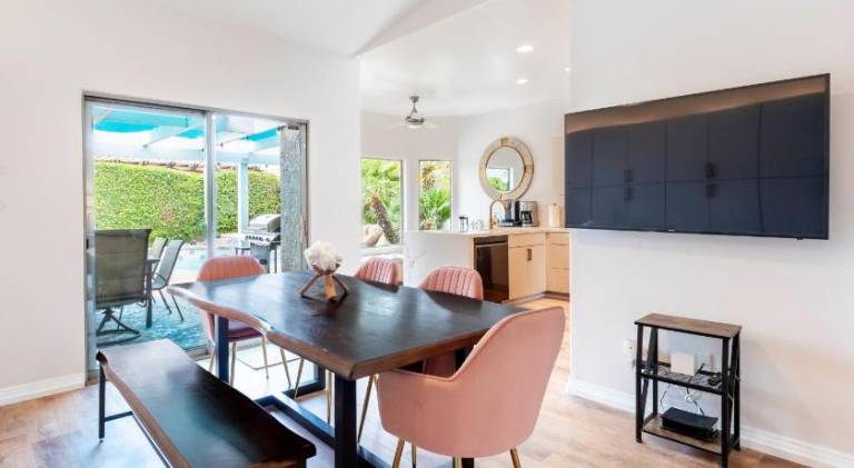 Nice vacation home with pool | Pet-friendly — photo 3