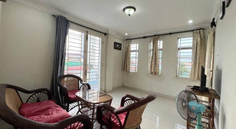 Rental apartment with terrace — photo 2