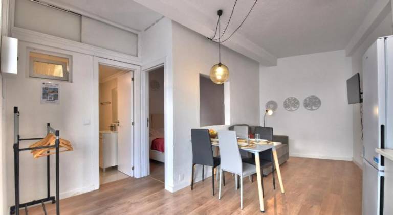 Apartment with barbeque, pool & terrace — photo 5