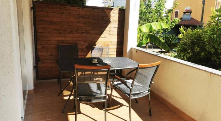Rental apartment with barbecue, garden & patio | Close to the beach | Pets are welcome — photo 5