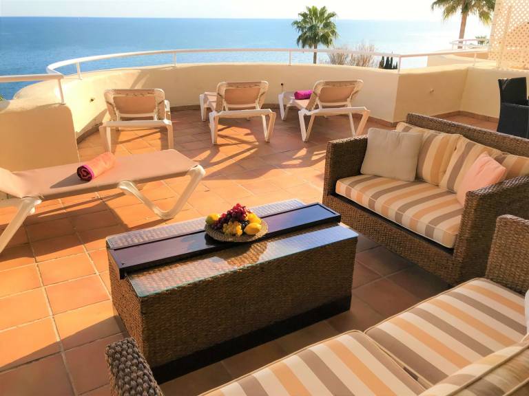Rental apartment with pool — photo 2