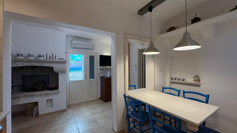 Villa with yard | Garden view — photo 2