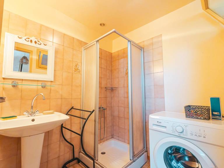 Charming Countryside Home with Garden Near Eguzon Lake & Gargilesse-Dampierre — photo 5