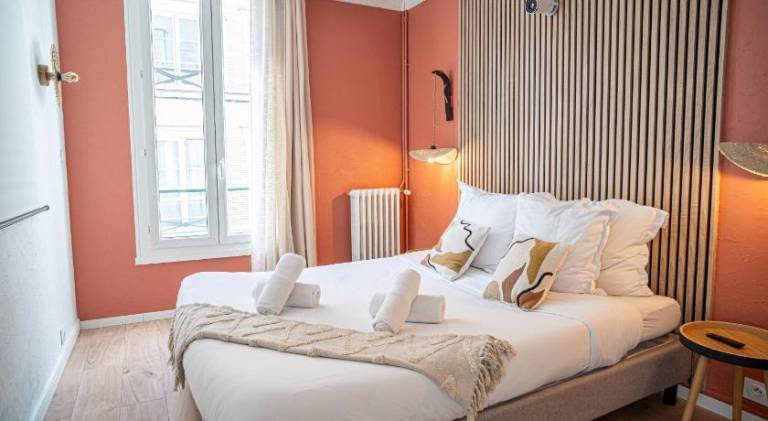 Holiday apartment with 1 room for 4 persons in Troyes