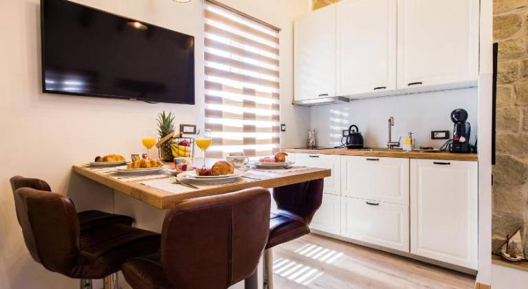 Reval Luxury Stone house apartments — photo 5