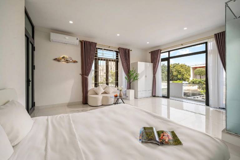 Spacious villa with barbecue & pool | Perfect for remote work | Pets allowed — photo 2