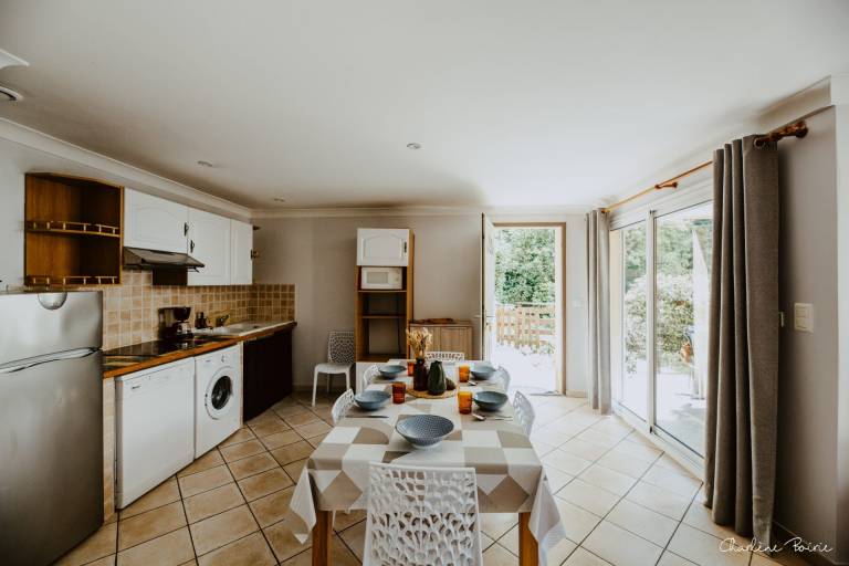 Holiday Home 'Gite Villa T3' with Shared Pool, Wi-Fi and Air Conditioning — photo 2