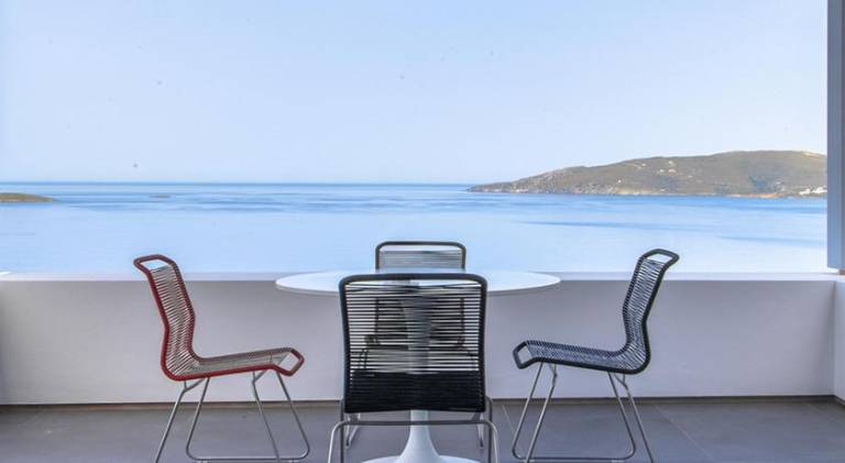 Villa with pool in Andros