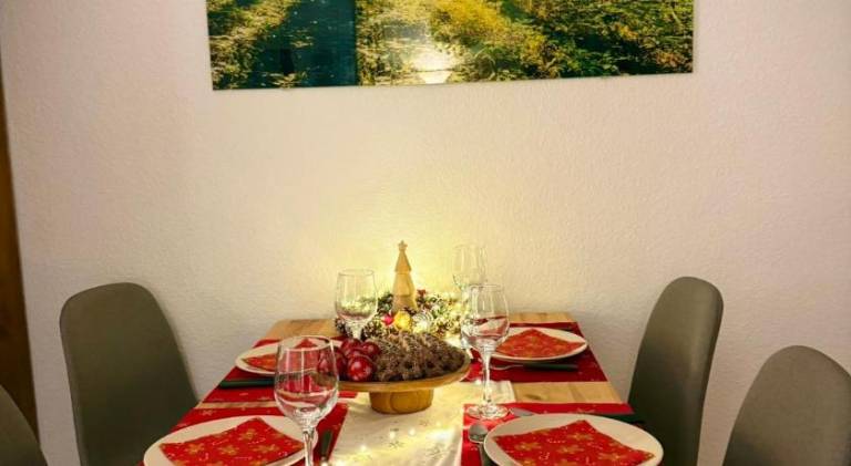 Apartment with garden — photo 3