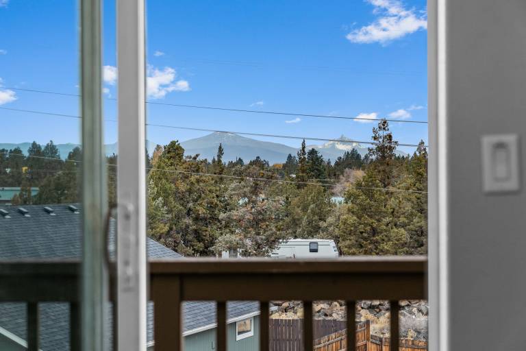 New Listing! Mountain Views Dog Friendly Fireplace Fenced Yard! — photo 5