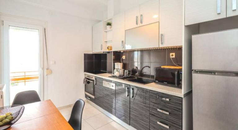 Filota Luxury Home - Free public parking — photo 2