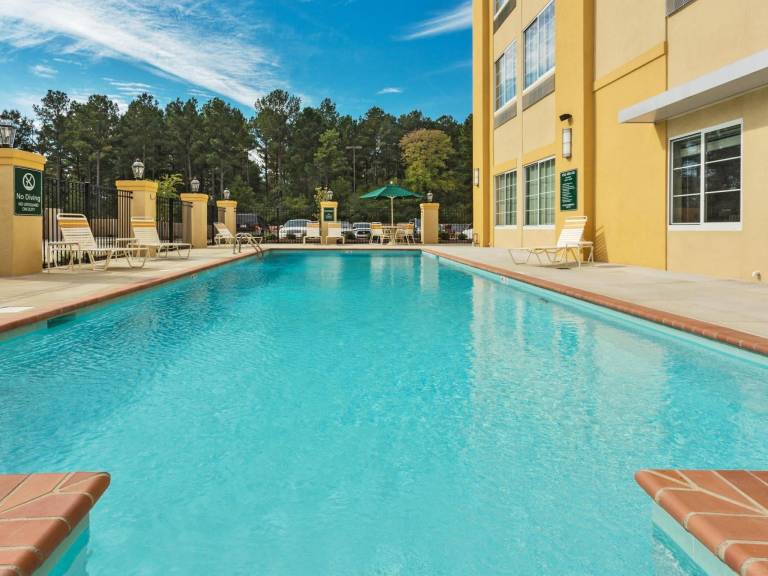 La Quinta Inn & Suites by Wyndham Starkville at MSU in Starkville, MS