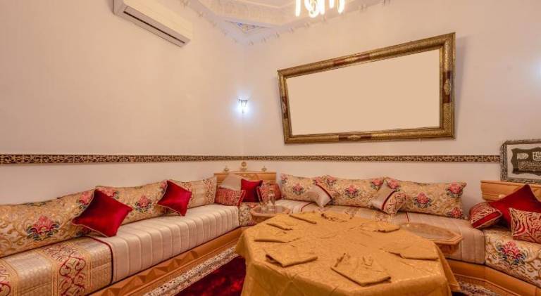 Vacation home with hot tub & pool | Close to Ben Youssef Madrasa — photo 5