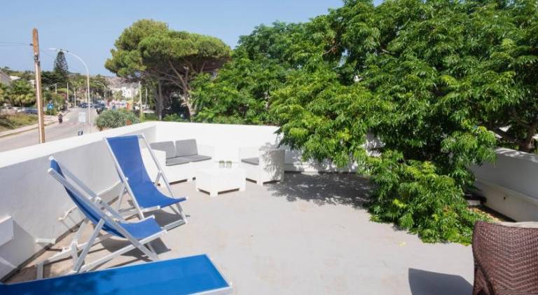 Villa with 2 rooms for 4 persons — photo 2