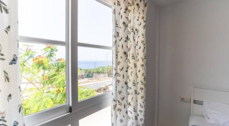 Oceanfront Rainbow Costa Adeje 14V35 in Adeje