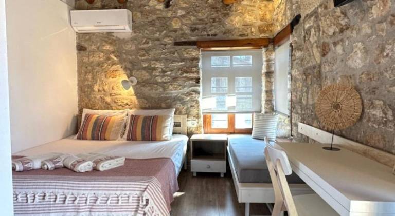 Serviced apartment with garden in Kassandra