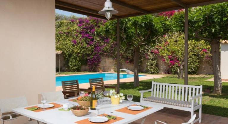 Vacation home with pool | Pets allowed — photo 3