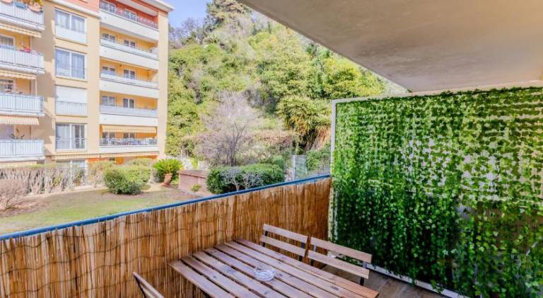 Holiday apartment with patio | Pet-friendly — photo 5