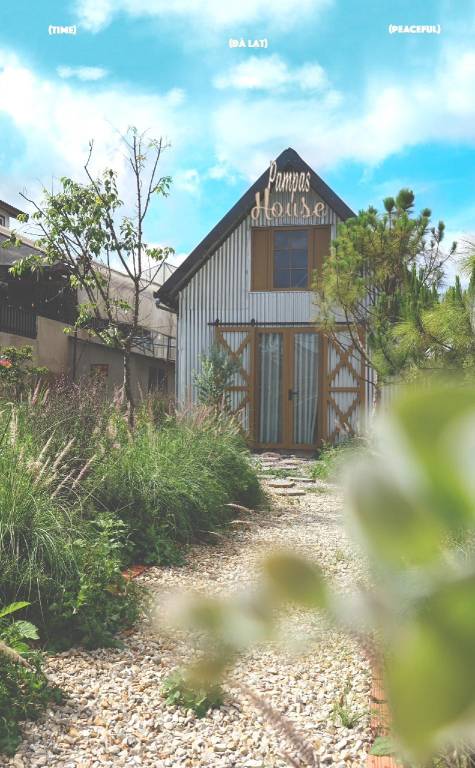House with yard & barbecue in Da Lat