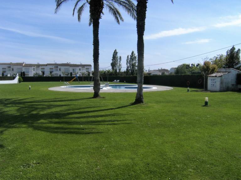 Wonderful house with patio, grill & pool | Pets allowed — photo 3