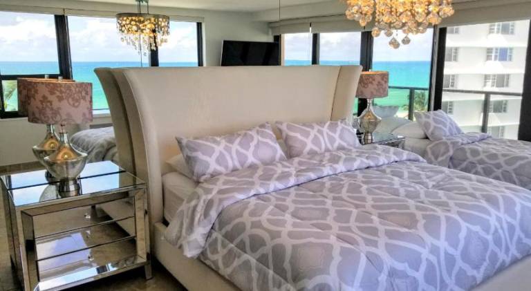 Deluxe Beach Resort - HORA RENTALS — photo 2