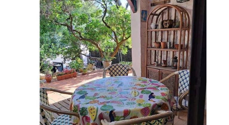 House with terrace, yard & grill — photo 4