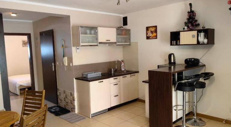 Rental apartment with pool — photo 4
